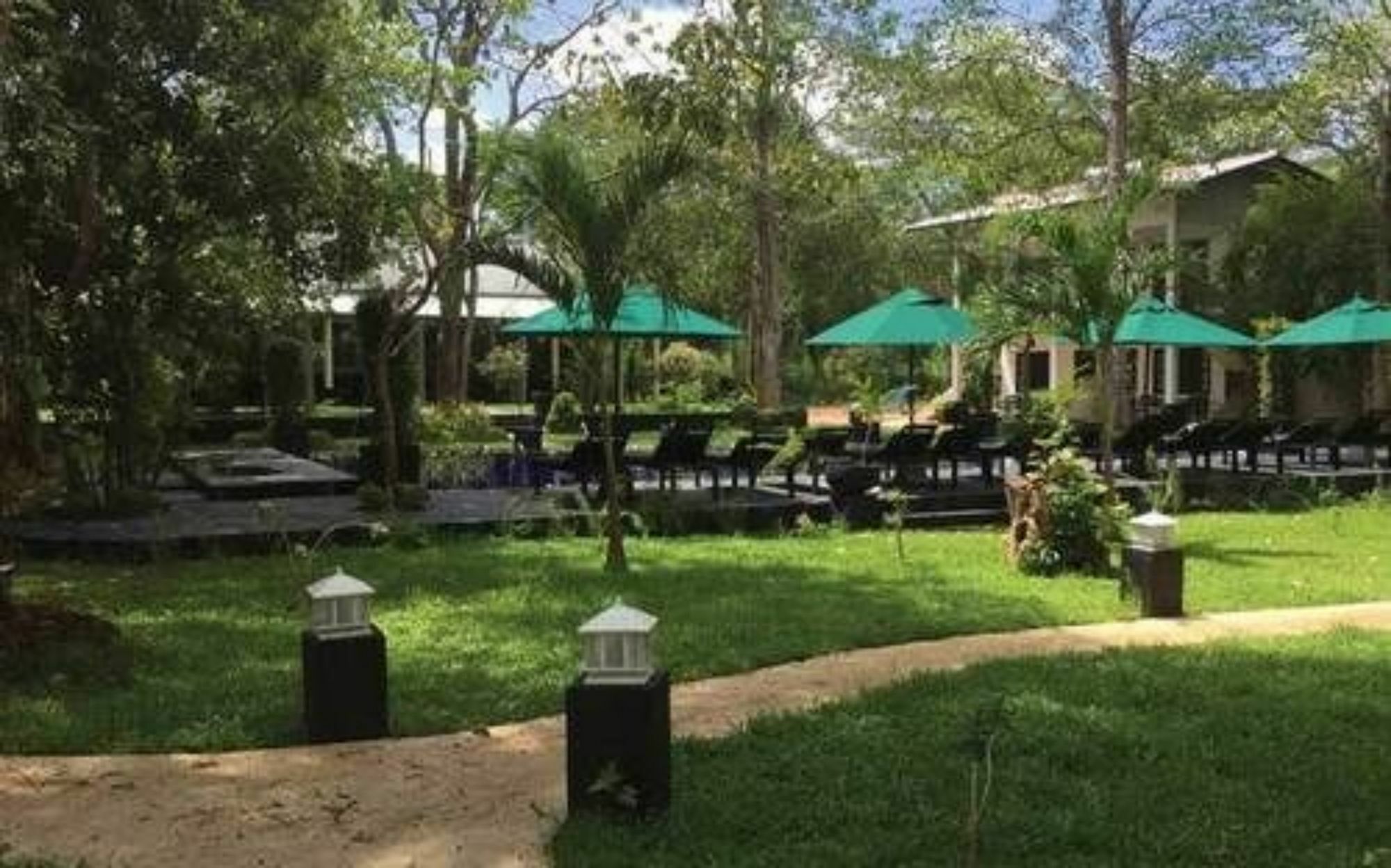 Flower Garden Eco Village Sigiriya Exterior foto